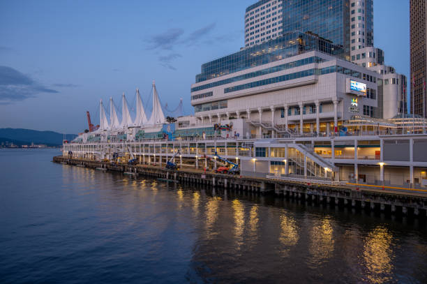 canadá lugar, vancouver - pan pacific hotel fotografías e imágenes de stock