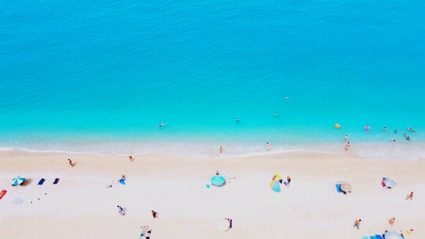 istock Aerial view of turquoise sea 1495938793