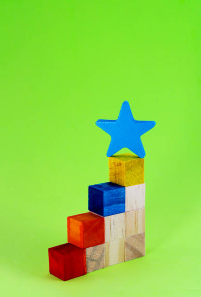 istock Star and stair, differentiated levels by color 1495955782