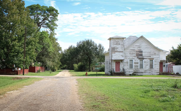istock Streetman Church 1495973139