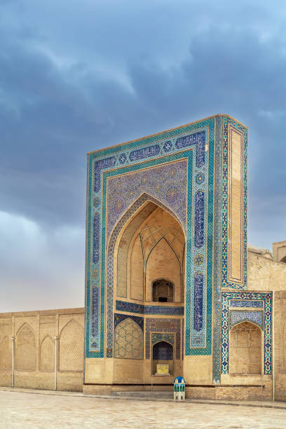 istock Kalan Mosque, Bukhara, Uzbekistan 1496136803