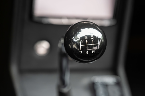 6-speed stick shifter shows all the positions for each gear of the manual transmission.