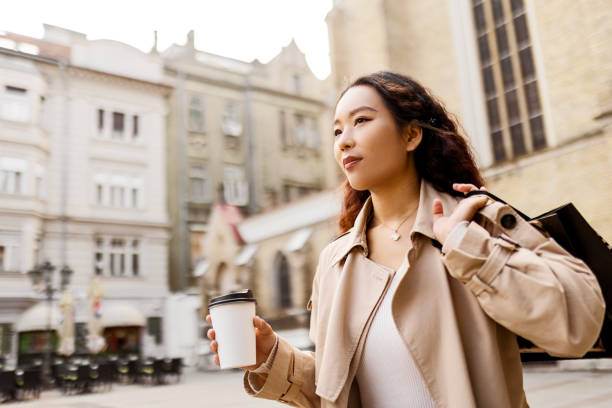 istock Shopping in the city 1496186093