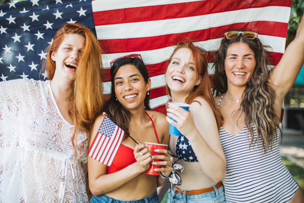 istock Friends celebrating Forth of July 1496202577