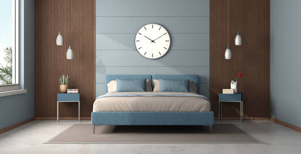 quarto principal azul e de madeira com cama de casal - double bed night table headboard bed - fotografias e filmes do acervo