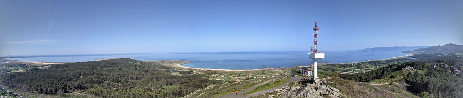 The height of Monte Taúme, often also called Tahume or Tombo Mairo, rises 241 meters above sea level and its highest point separates the municipalities of Ribeira and Porto do Son and the parishes of Olveira and Muro.\n\nThis Mount Taúme or Tahume is located in a phenomenal geographical enclave, between the coast of Corrubedo and Muro, so from its top we will enjoy a spectacular view of the westernmost part of the Barbanza Peninsula, as well as the wide ocean.