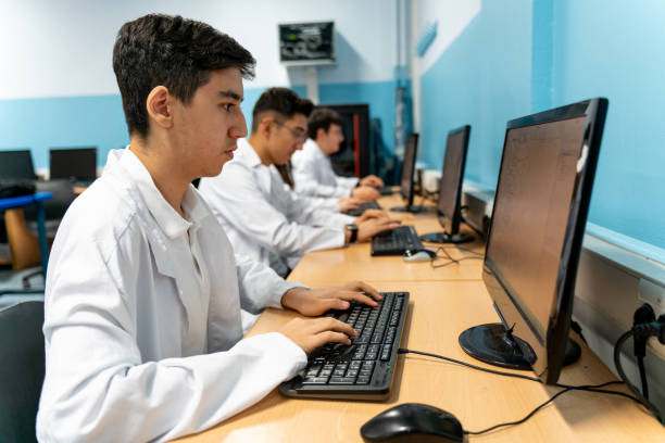 Vocational Basic Computer 1,300+ Technical Vocational Training Stock Photos, Pictures & Royalty ...