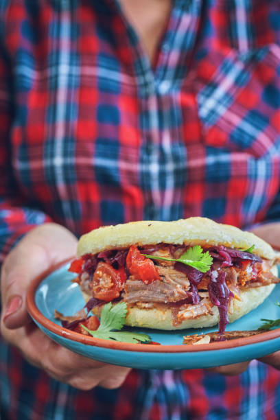 istock Venezuelan Arepas con Carne 1496457187