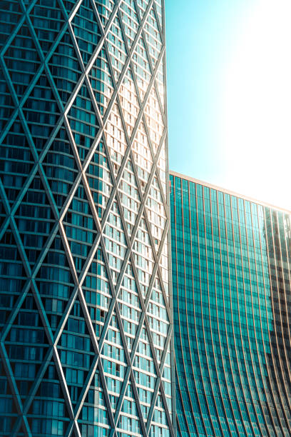 istock Office skyscraper Reflection in the sunlight, Canary Wharf, London 1496475833
