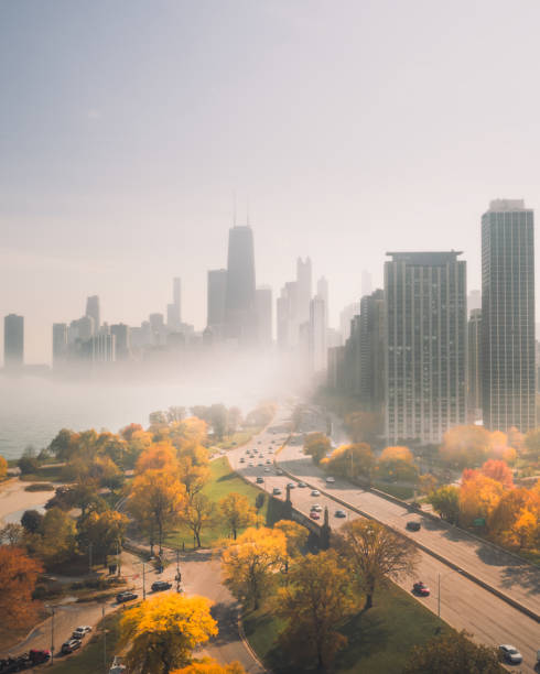 istock Chicago fog and autumn colors 1496517279