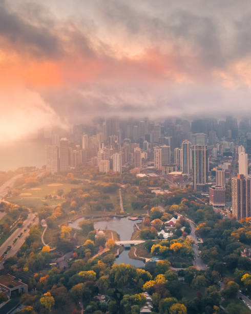 istock Chicago Lincoln Park autumn 1496518076