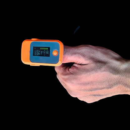 pulse oximeter tool, a tool to check oxygen levels