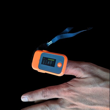 pulse oximeter tool, a tool to check oxygen levels