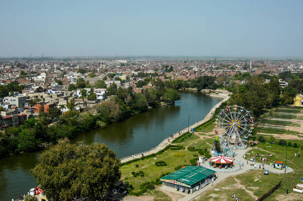 Pakistan, Lahor - March 27, 2005 : Kamran's Baradari – Middle of River Ravi