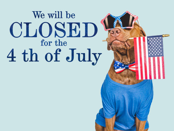 istock Signboard We will be closed for the 4th of July 1496631380