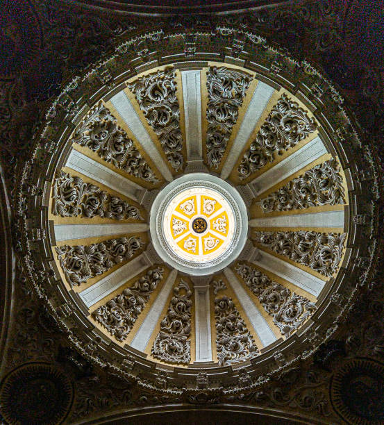 istock San Lorenzo's church. Burgos 1496634635