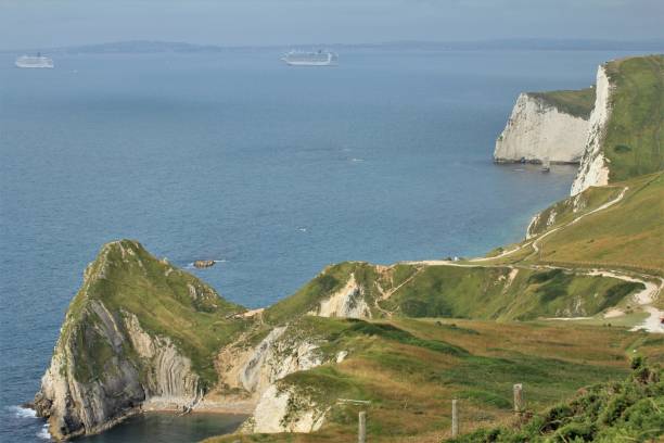 istock The coastline near Durdle Door 1496649882