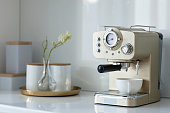 Coffee machine for making coffee