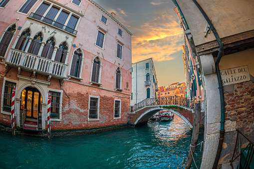 Venice: Typical Venetian architecture with Hotel Ai Reali, the side with the entrance from the Rio della Fava canal, the Brucke bridge and the exit to Calle del Galiazzo.