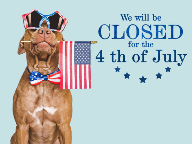istock Signboard We will be closed for the 4th of July 1496730786