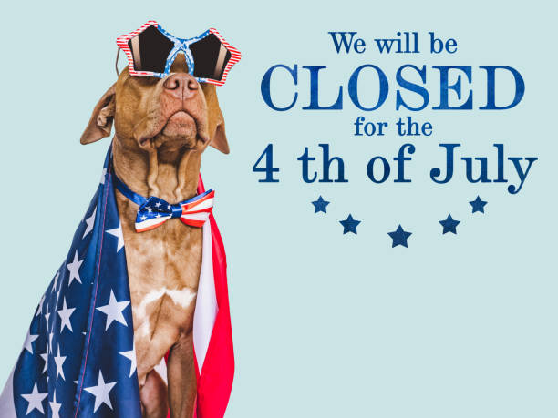 istock Signboard We will be closed for the 4th of July 1496731410