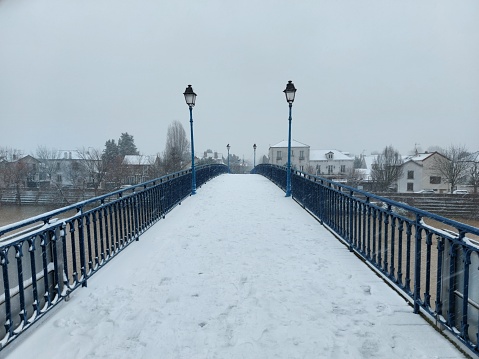 walk along the river by a snowy day