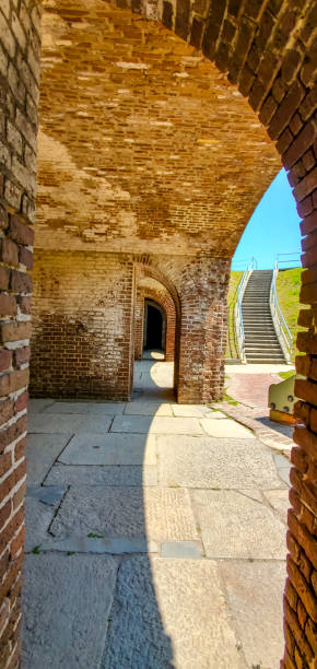 charleston harbor, carolina do sul - fort moultrie - charleston harbor - fotografias e filmes do acervo