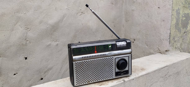 istock An old silver black radio that is broken 1496798128