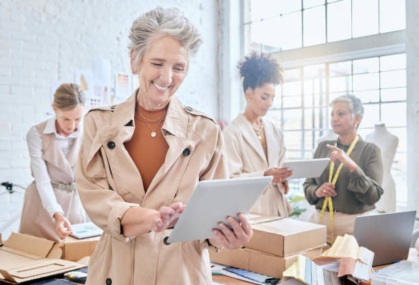 istock Manager tablet, ecommerce delivery and team diversity, package or stock product for commercial distribution. Logistics export, retail store box and senior woman in supply chain for courier shipping 1496865552