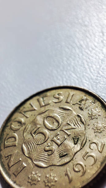istock 1952 old coins money 1496874557