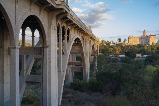 istock Colorado Street Bridge and Courthouse 1496962586