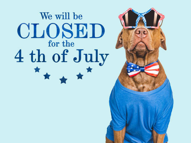 istock Signboard We will be closed for the 4th of July 1496994989