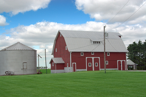 Barn-Red Barn-Howard County,Indiana