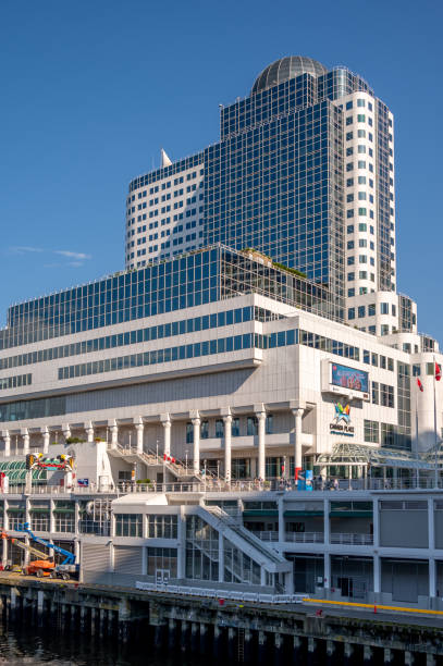 canada place, vancouver - pan pacific hotel imagens e fotografias de stock