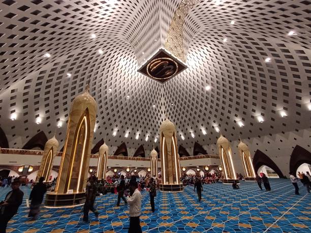 istock Interior View of Great Mosque Al-Jabbar 1497069811