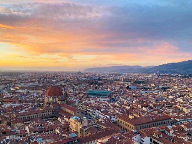 istock Basilica di Santa Maria del Fiore 1497168682