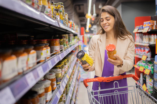 istock Young woman in a supermarket 1497189158