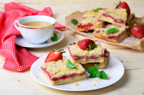istock Delicious Berry Streusel Pie 1497219584