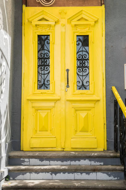 istock Vintage house door 1497233866