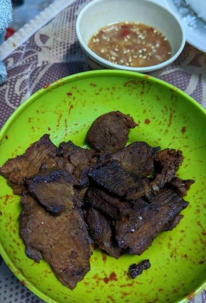 istock Daging harimau menangis cicah sos thai 1497255378