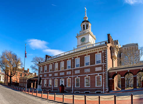 Independence Hall in sunny spring day in Philadelphia, Pennsylvania, USA.
