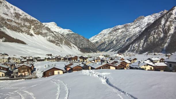 istock Snow at Livigno, Italy 1497286288