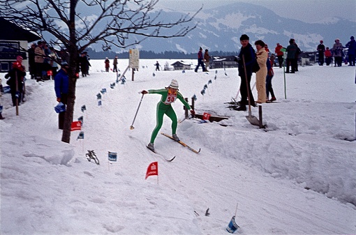 Fischen, Oberallgäu, Bavaria, Germany, 1981. Open amateur cross-country skiing by the local savings bank in Fischen. Furthermore: participants and spectators.
