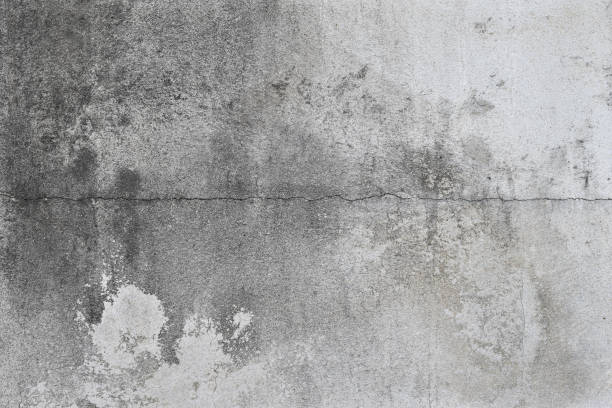 текстура старой грязной бетонной стены, сломанная стена, фоновая текстура - concrete wall стоковые фото и изображения