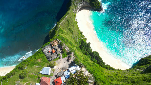 istock Kelingking beach - Nusa Penida. 1497399932