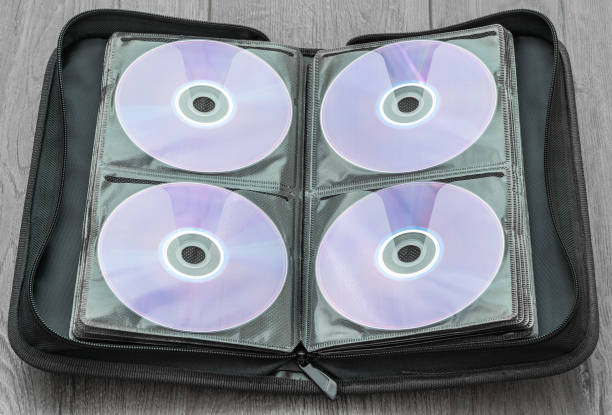 istock An old case with a collection of discs 1497638817
