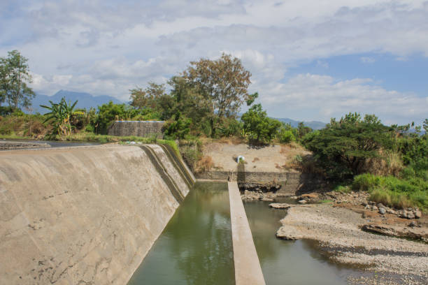 istock View of the dam from above 1497658950