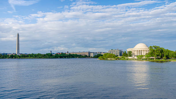 istock Washington Monument und Jefferson Memorial 1497678974