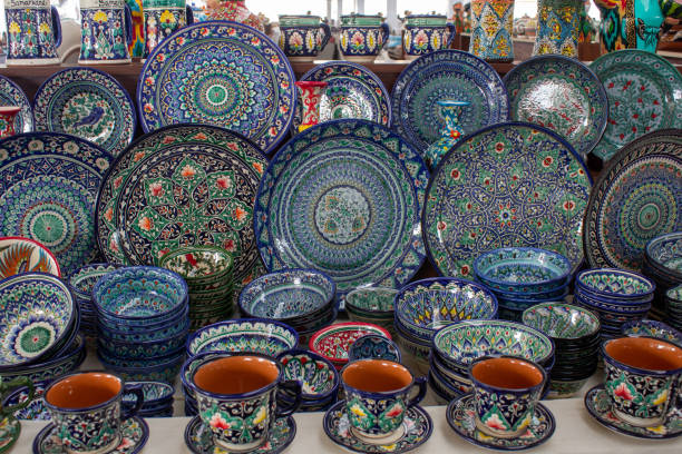 istock Rishton ceramic plates on the Samarkand market 1497683936