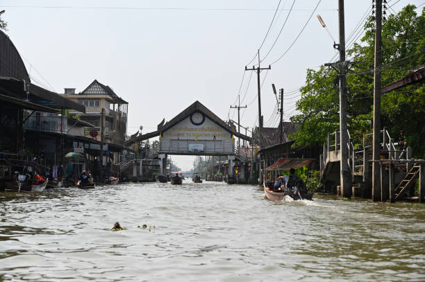 istock Ratchaburi, Thailand - DEC 22, 2022: Floating Market Dumnoen Saduak 1497786937